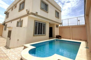 Lugar encantador con piscina muy cerca del mar